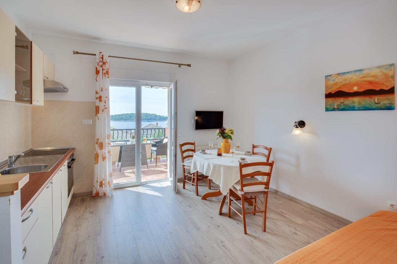 Juric Apartments-Rab Palit Ngoại thất bức ảnh