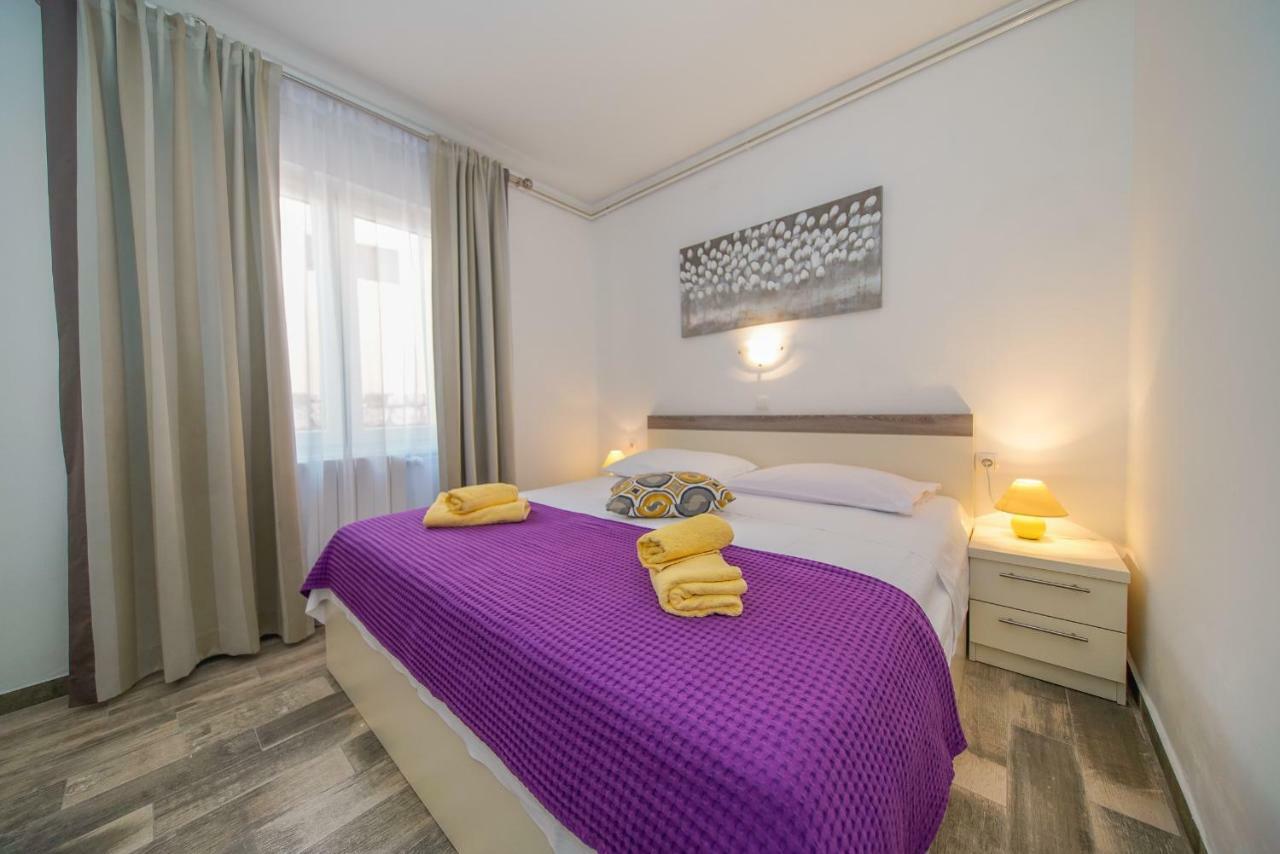 Juric Apartments-Rab Palit Ngoại thất bức ảnh